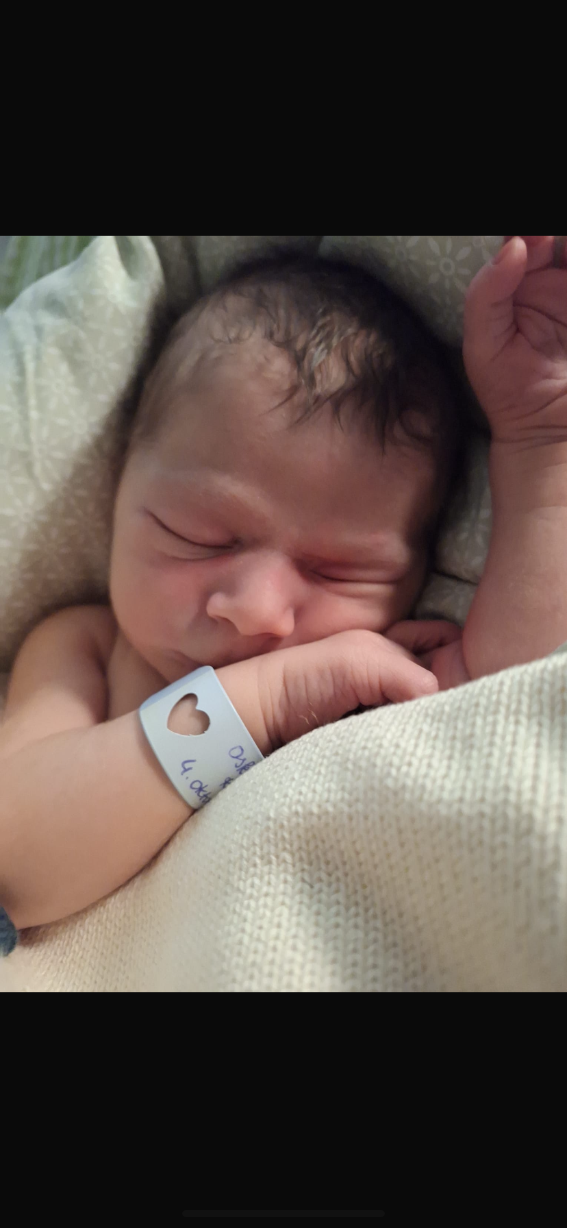 "Oskar" Herzlich Willkommen in der Oberschorbach Familie. Wir gratulieren deinen Eltern Sabrina und Felix.